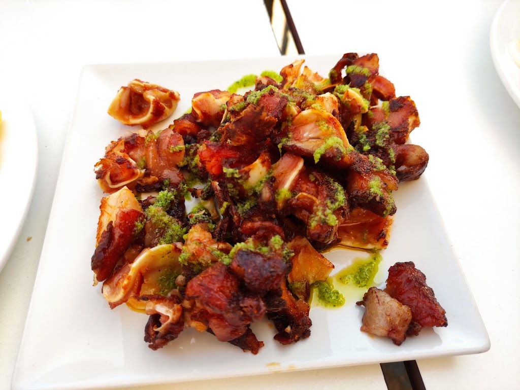 Bar Ozu! Que Rico — Comida y bebida
