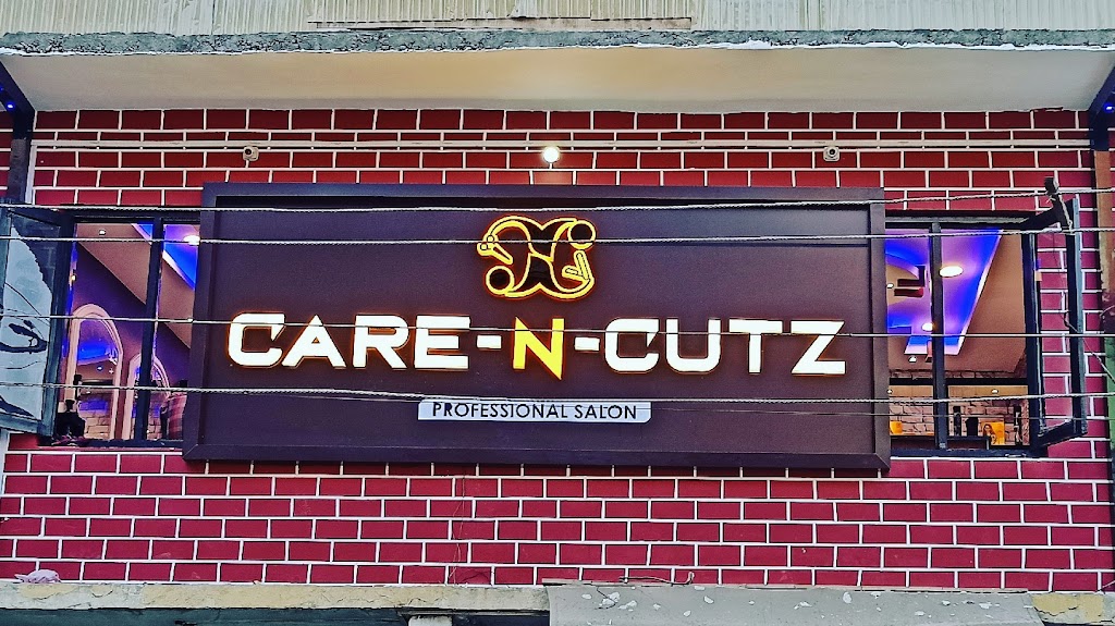 Care N Cutz Professional Salon Best Haircuts Bridal Makeup Beauty Services In Srinagar