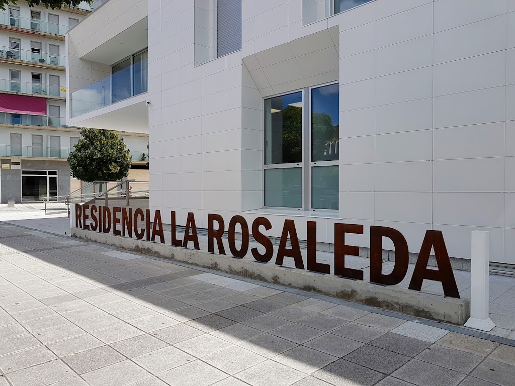 Residencia Tercera Edad Las Encinas (Residencia La Rosaleda) — De los visitantes