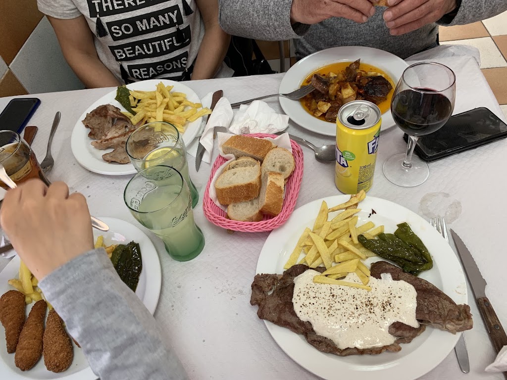 Restaurante Doble mm — Comida y bebida
