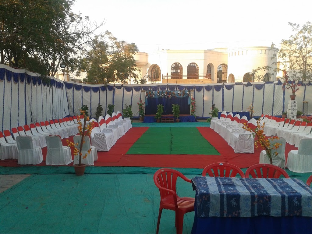 Hotel Grand Barrack