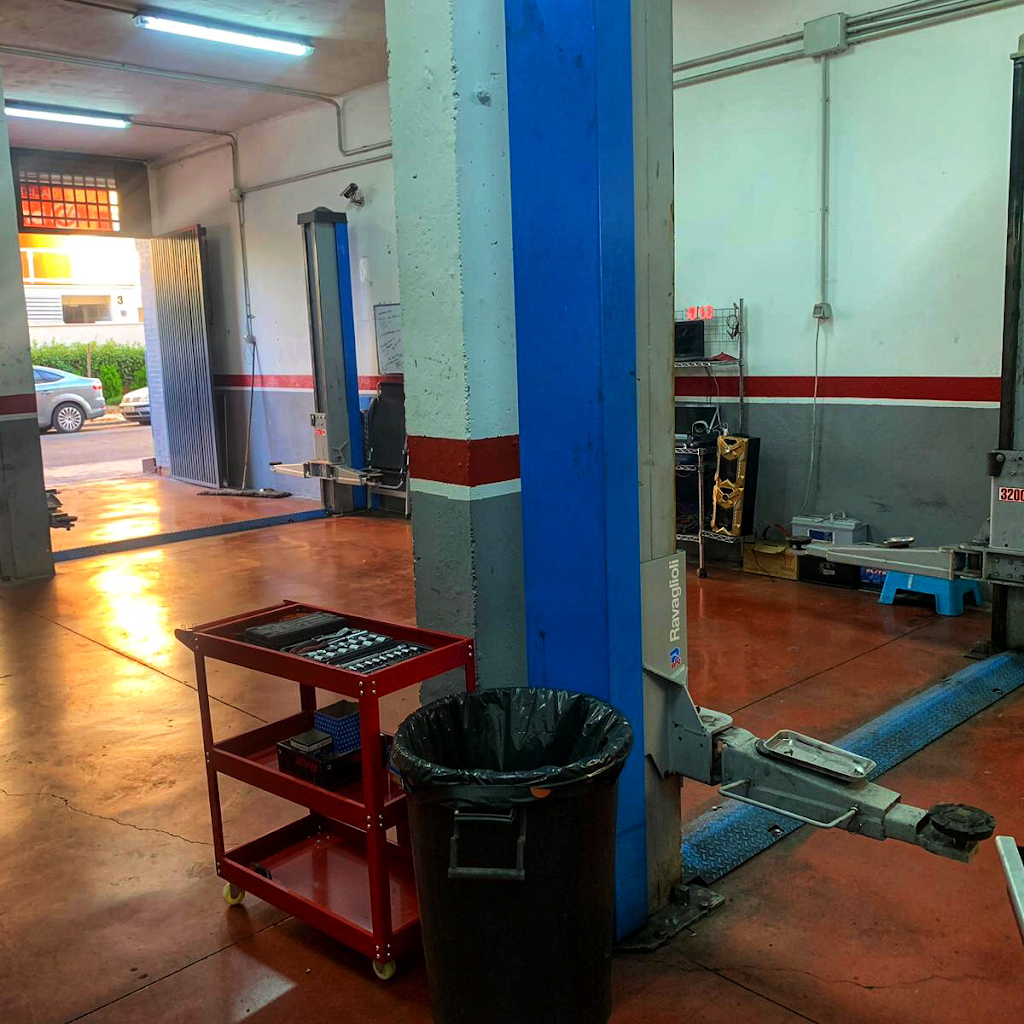 Taller Automocion La Montana — Interior