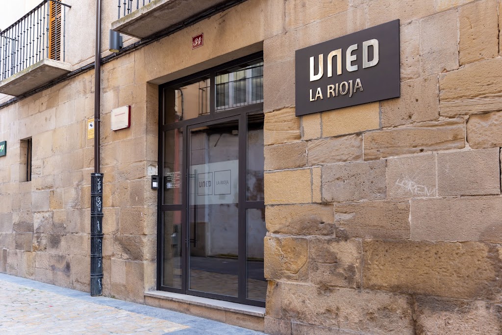 Universidad Nacional de Educacion a Distancia en La Rioja. UNED