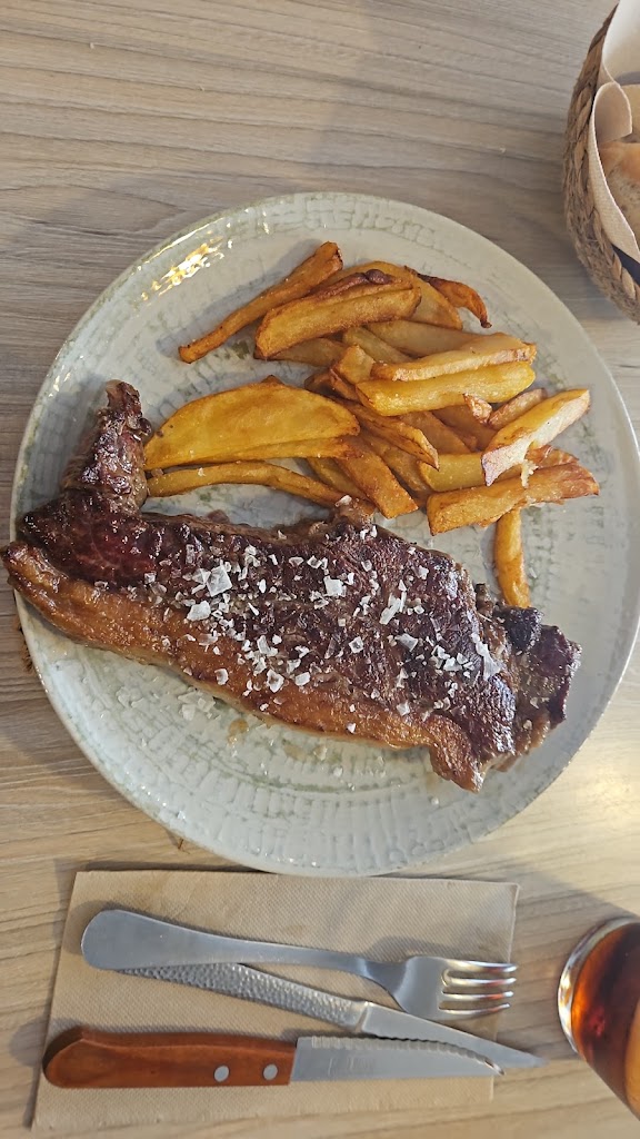 Bar Beer Garden — Papas fritas