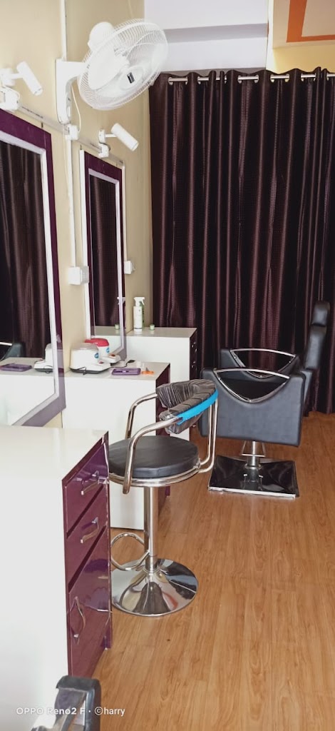 Glamour Beauty Parlour