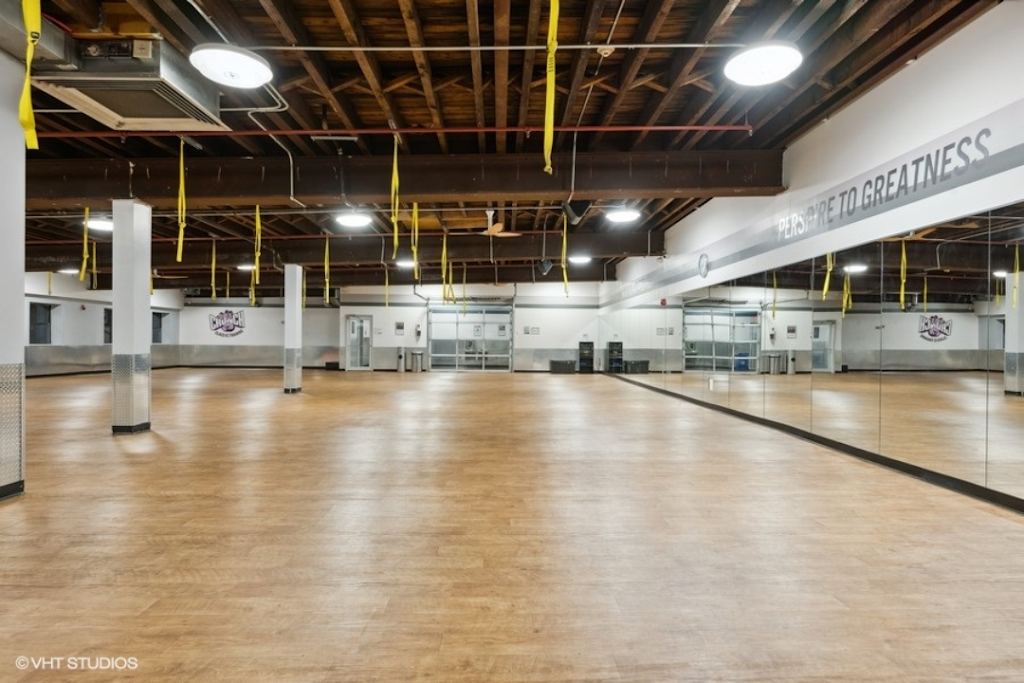  Crunch Fitness - Crown Heights