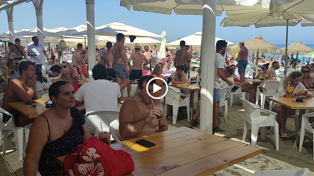 Playa Miguel Beach Club — Ambiente