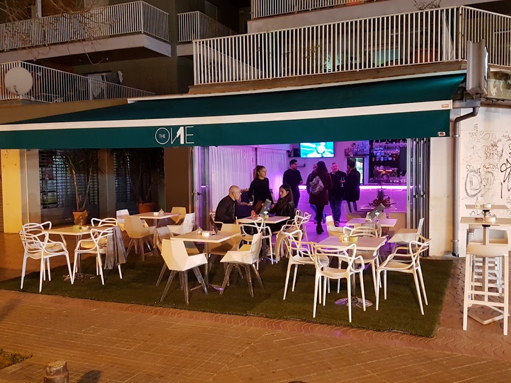 The One — Ambiente