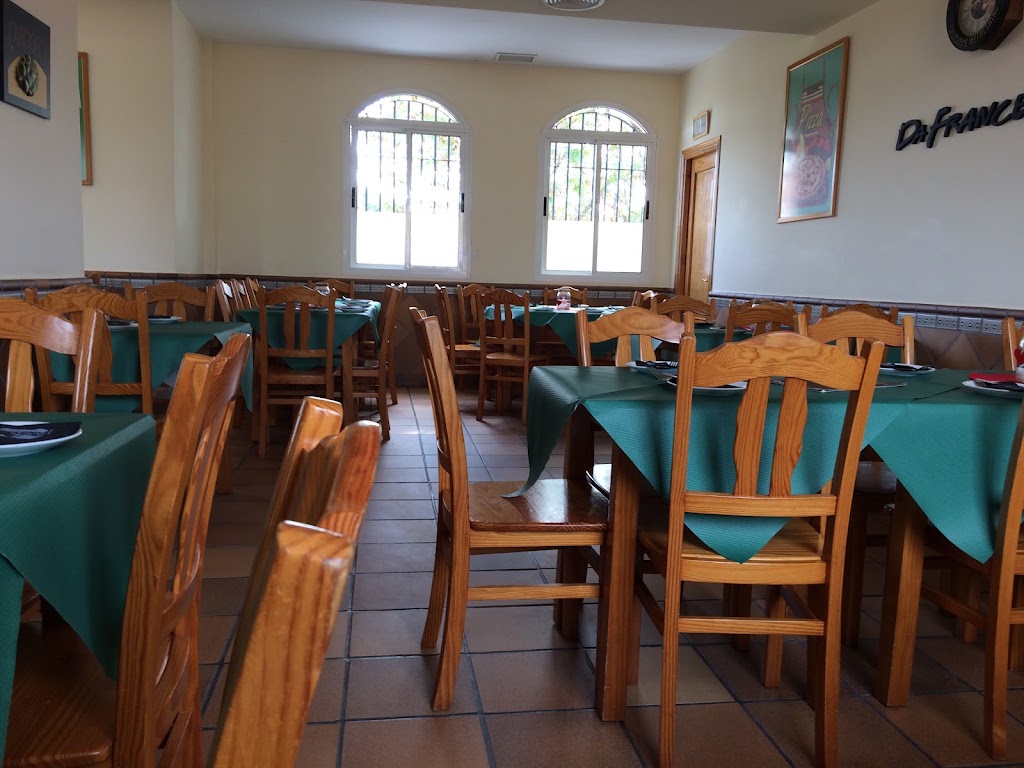 Pizzeria Da Francesco (La Jara) — Ambiente