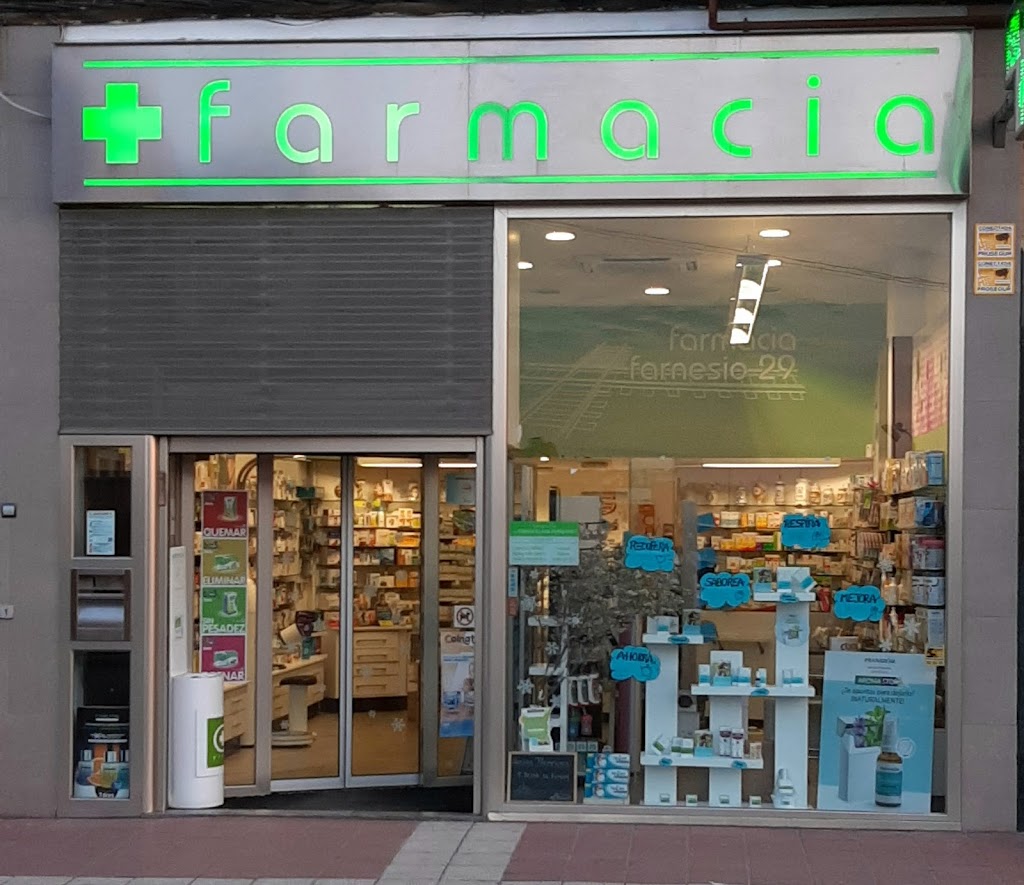 Farmacia farnesio 29 (Lda. Basilia Illana Fernandez)