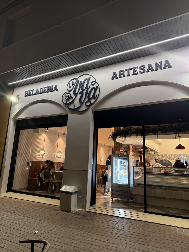 La Yaya Heladeria Adra