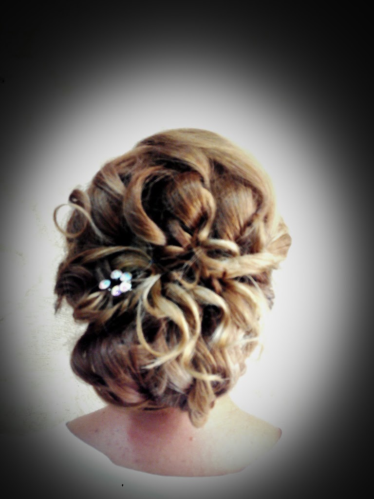 Salon De Belleza Estrella Garcia — Peinado