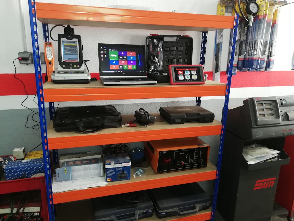 Taller De Automoviles Juan Arcas — Del propietario
