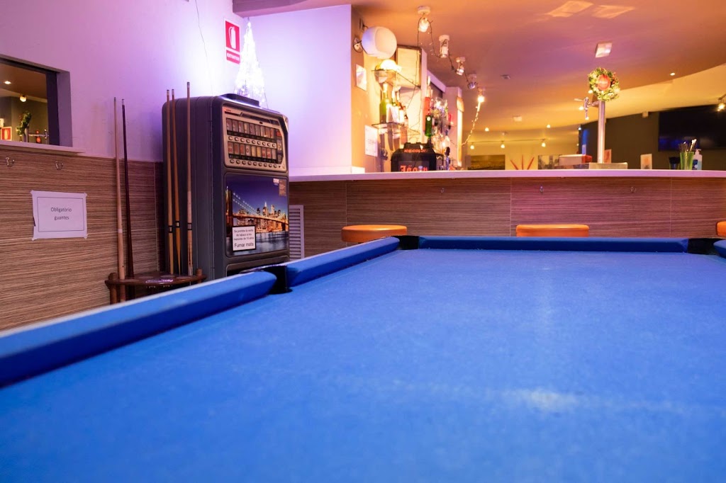 Pub musical Oasis Cocteleria y karaoke