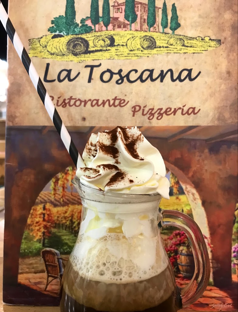 La Piazza de la Toscana — Comida y bebida