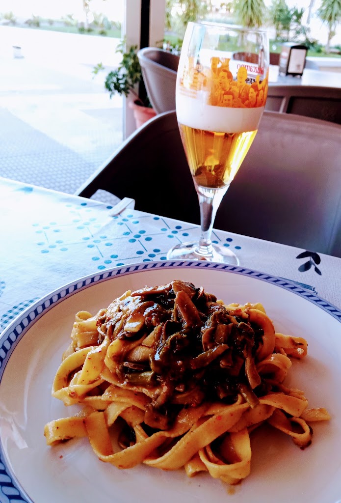 La Mia Pasta Italiana — Comida y bebida