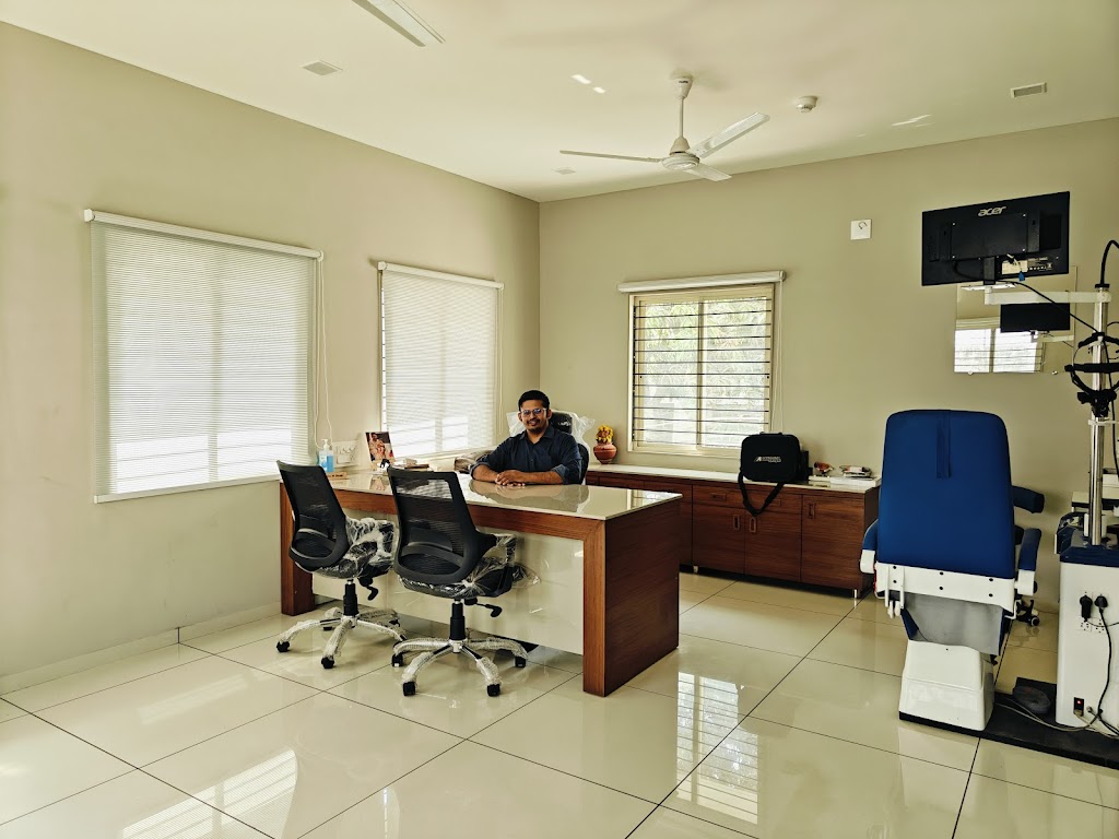 Siya Retina Centre Eye Hospital Dr Shalin N Shah Vadodara Main Branch