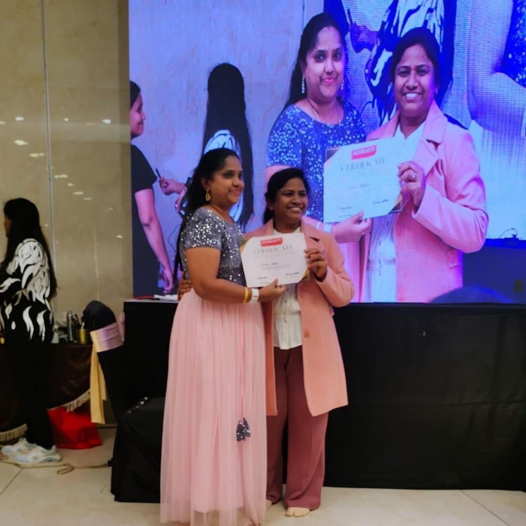 Better Look Family Saloon