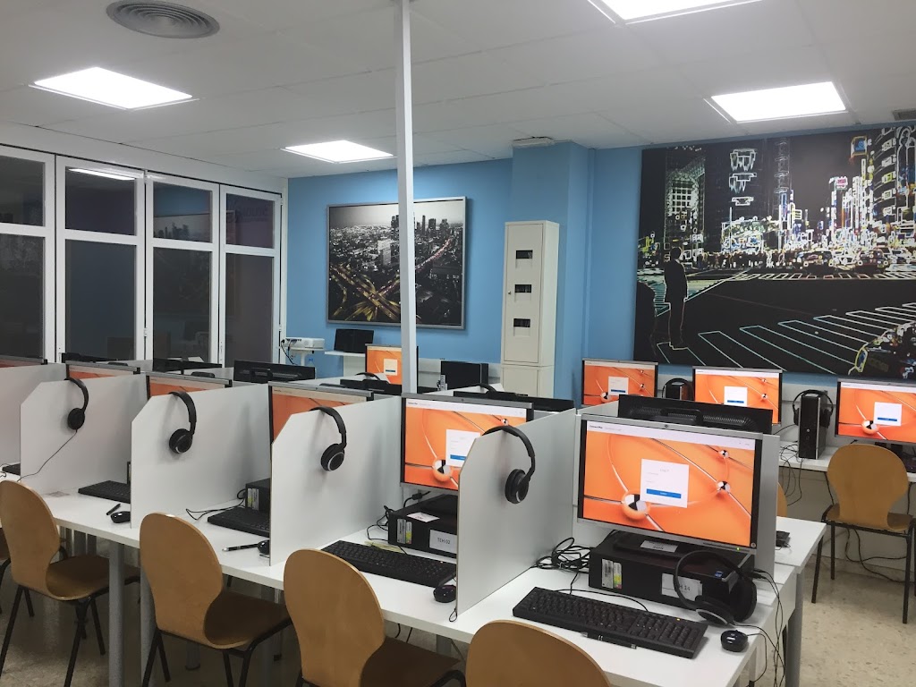 THE ENGLISH HOUSE. Sede Oficial de Examenes Cambridge y Primer Centro Premium de El Ejido.