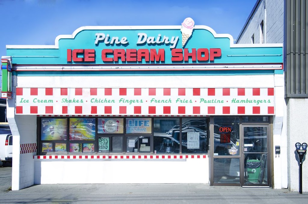 Pine Dairy Bar in Timmins