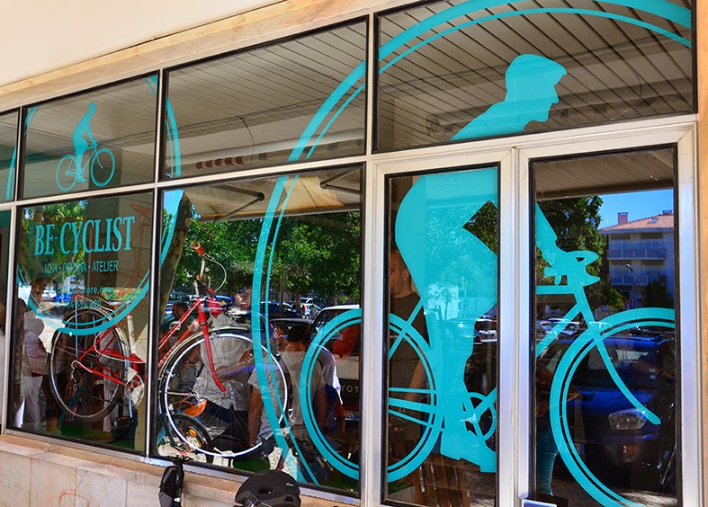 Loja de Bicicletas em Parede