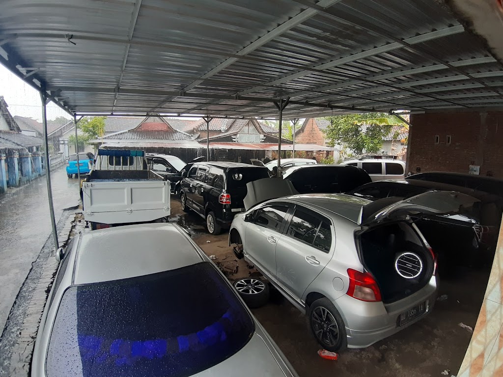 Bengkel mobil Slamet Motor