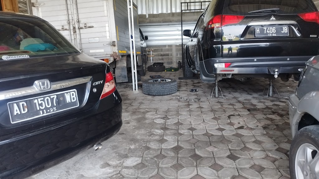 Bengkel Mobil Teguh Rahayu