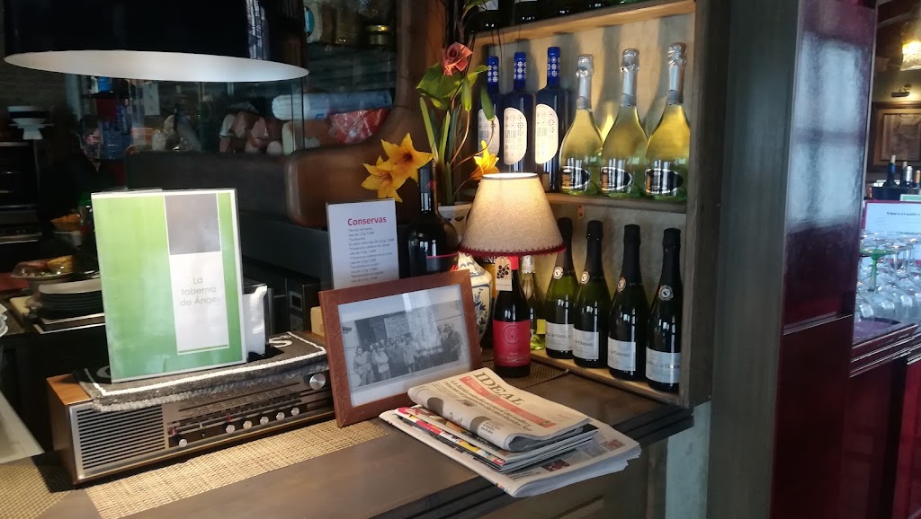 Restaurante bar Taberna de Angel — Ambiente