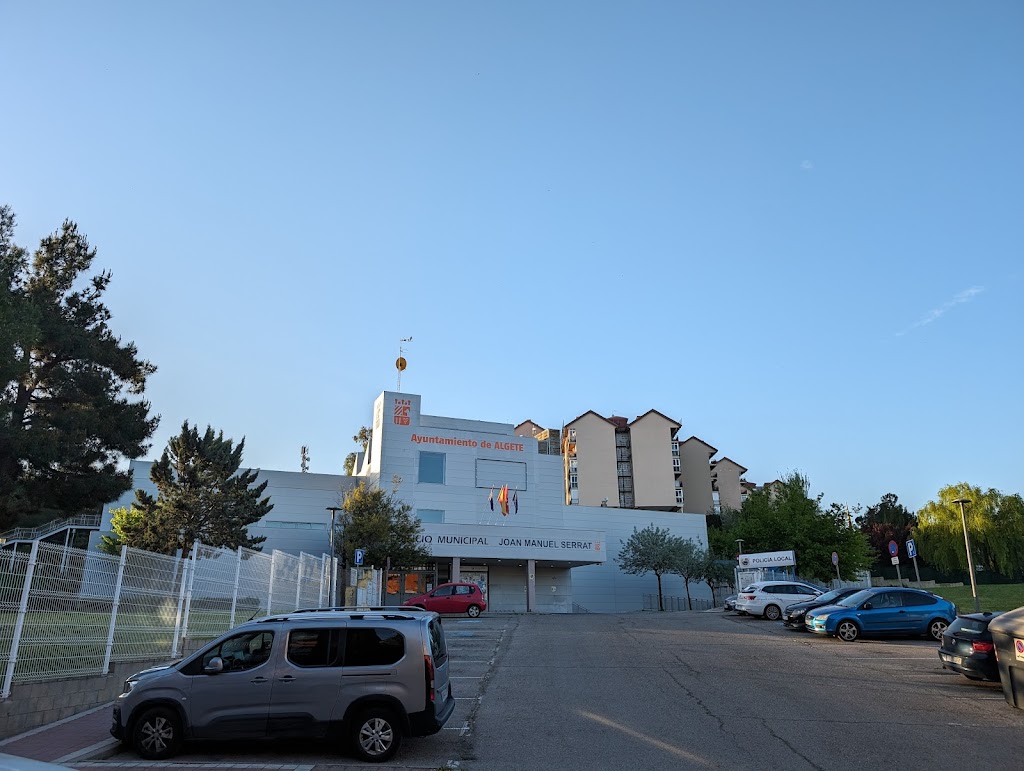 Edificio Municipal Joan Manuel Serrat