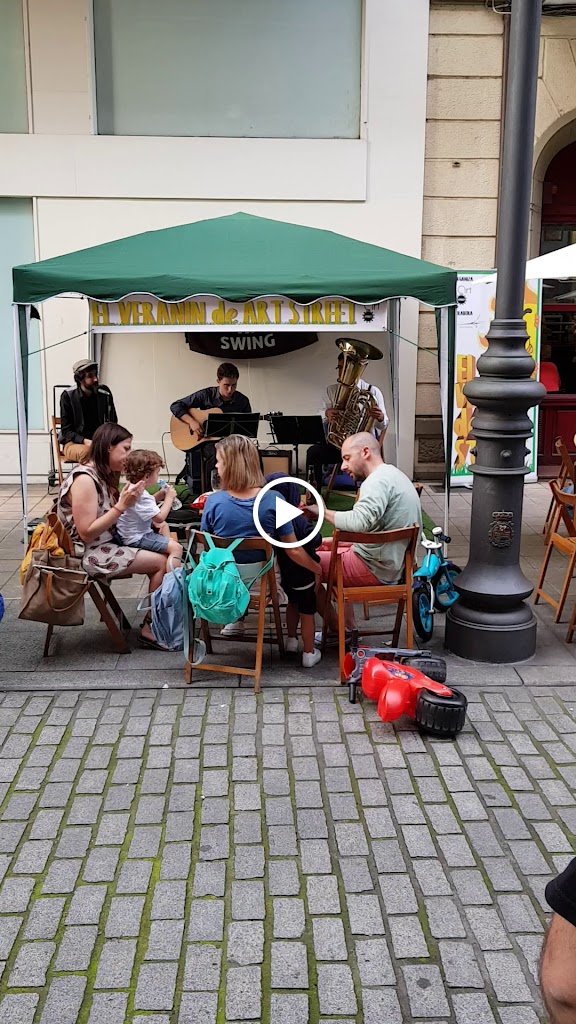 Cafe Lord Byron — Videos