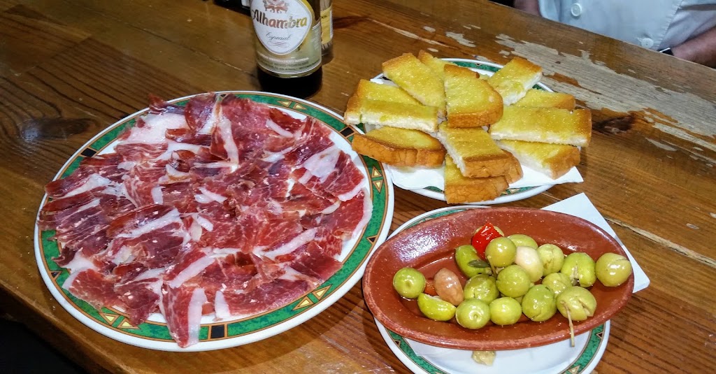 Antonio Meson Restaurante — Jamon