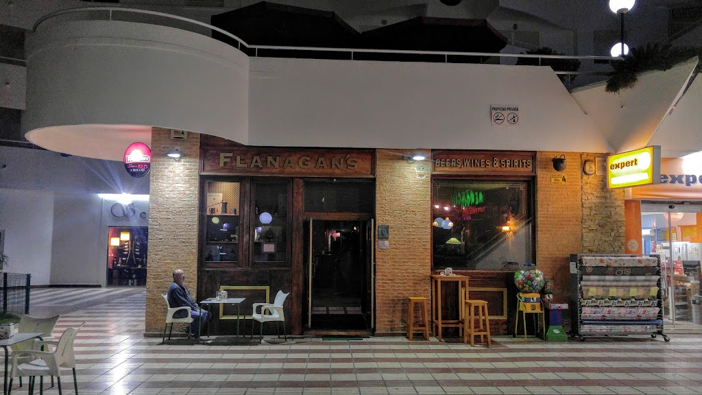 Flanagan's Irish Pub