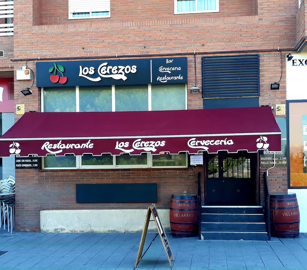 Bar Restaurante Los Cerezos — Del propietario