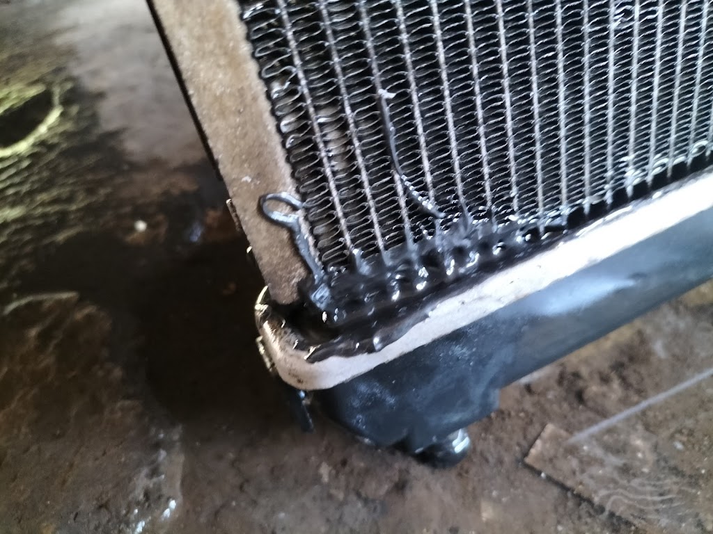 Servis radiator karangmoncol