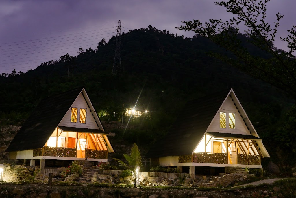 Glamping Teluk Sirih Resort