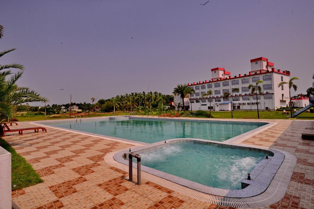 Girish Hotel Resort