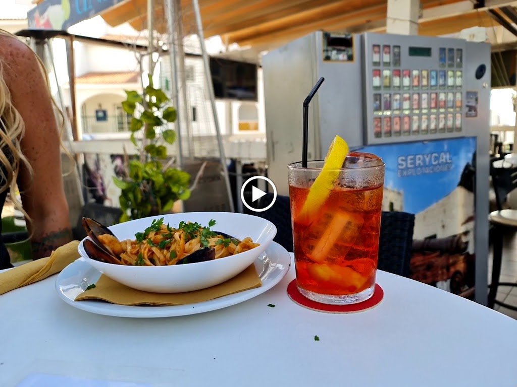 Unique Bar — Videos