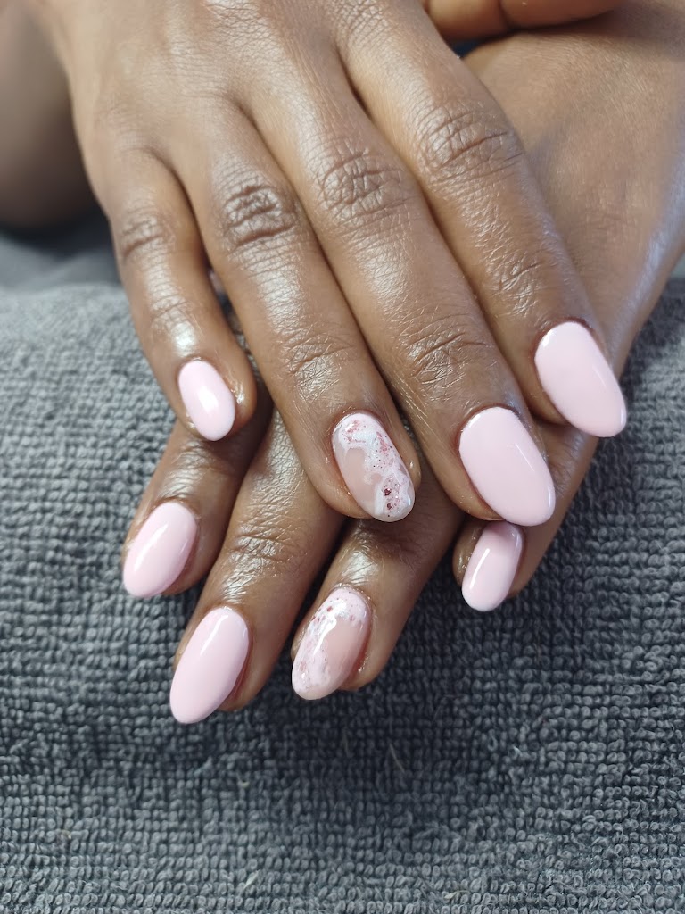 Eli Parra Estetica y Terapias Naturales — Manicura