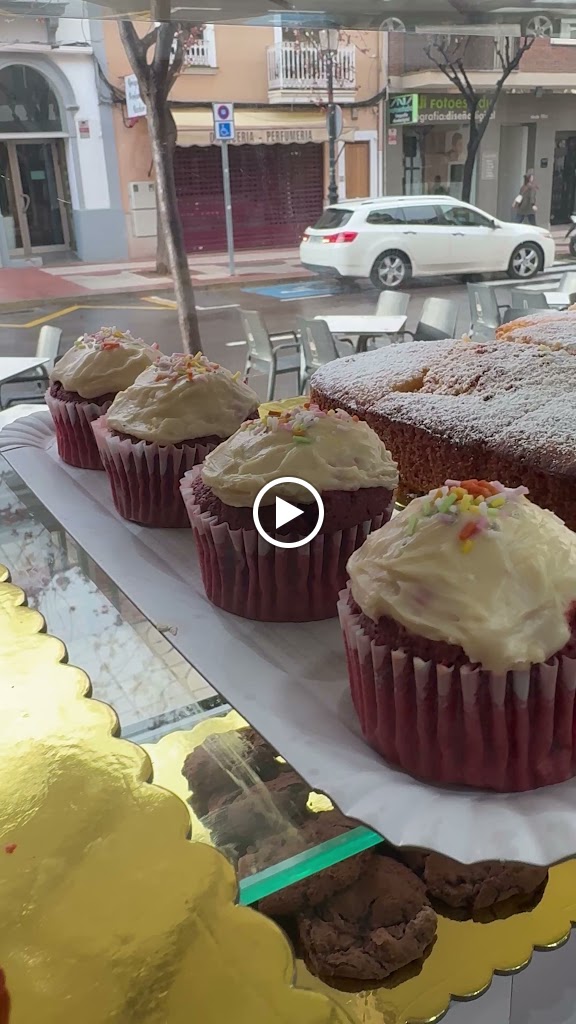 Mini's Coffee Bakery — Del propietario