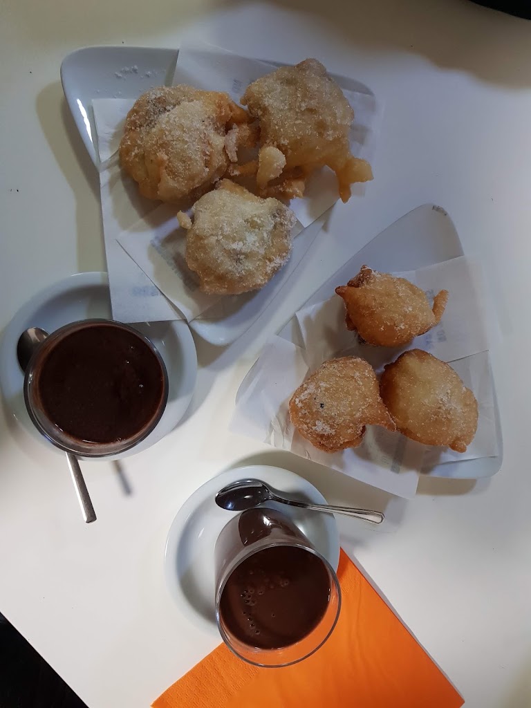 Cafeteria Bolera — Comida y bebida