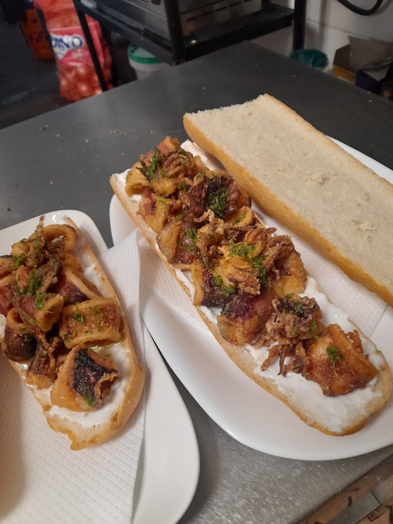 BAR BRISAS DEL CARIBE — Comida y bebida