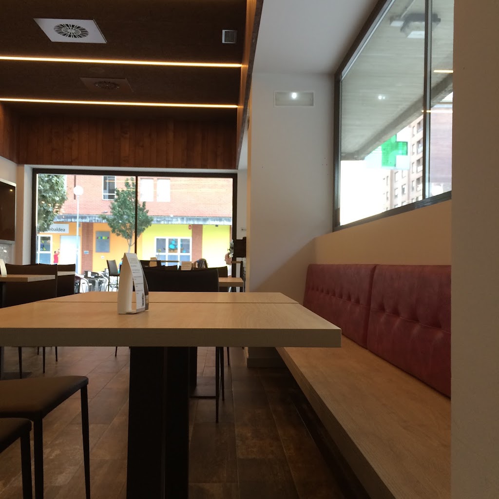 Oveja Negra Pamplona — Ambiente