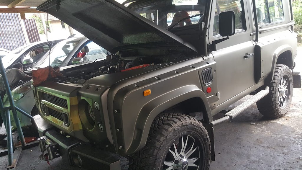 Bengkel mobil jembret