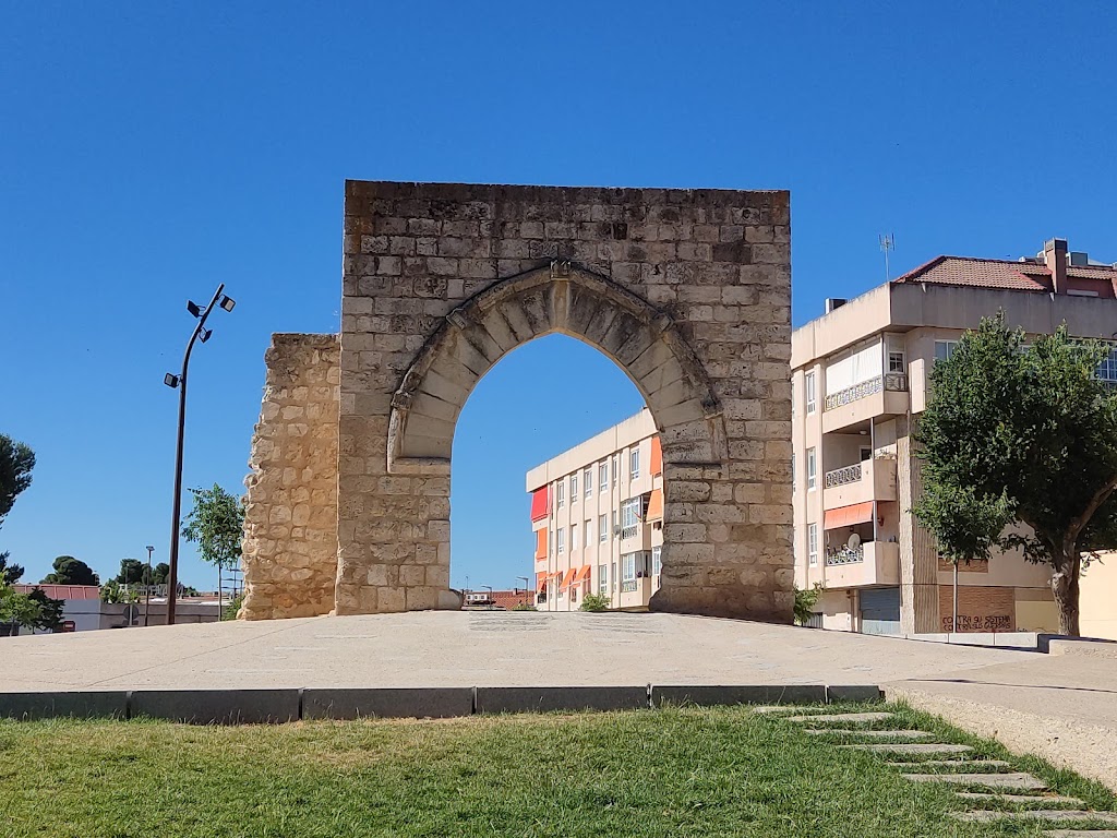Arco del Torreon del Alcazar
