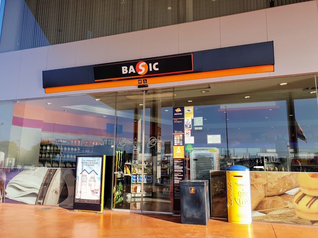 Estacion de Servicio Repsol — Exterior