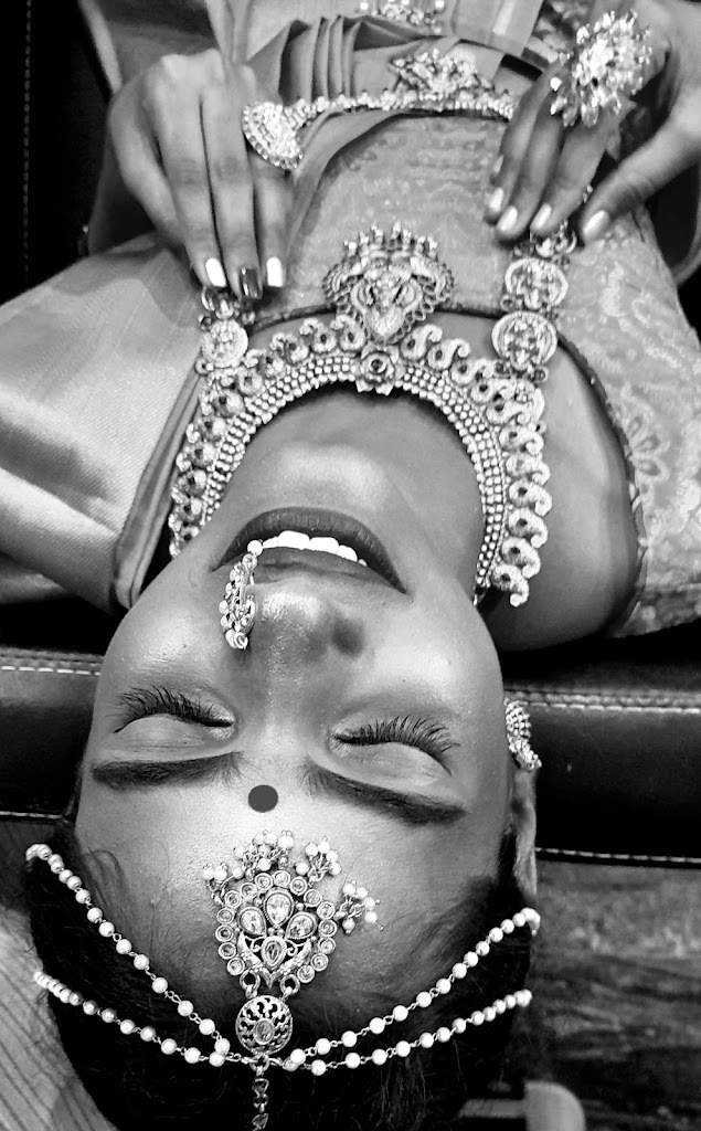 Rooptara Beauty Parlour And Makeup Studio