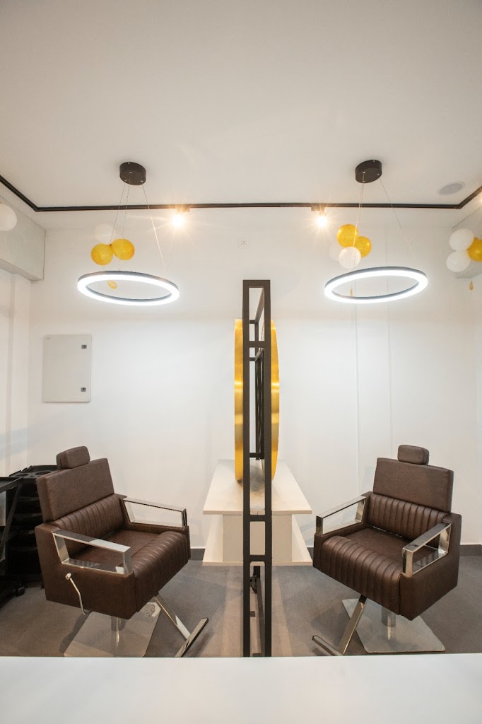 Inst Aura Hair And Makeover Studio