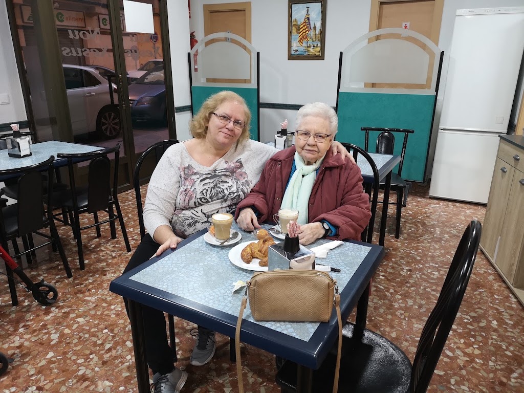 Cafeteria Bocateria Nou Xesus — Ambiente