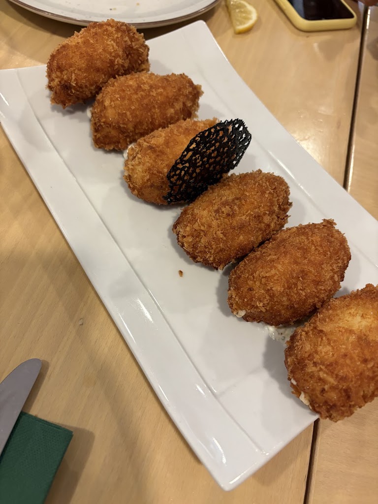 VICTORIA "Gastrobar" — Croqueta