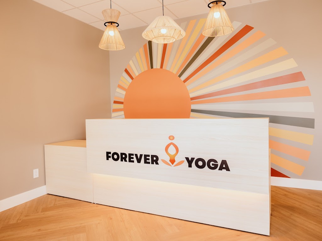  Forever Yoga